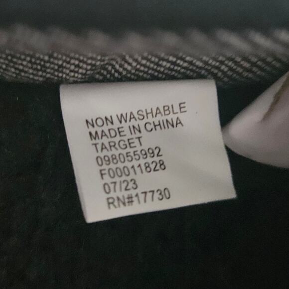 Cat & Jack Target black moccasins slippers kids size 3‎ new with tags - Picture 4 of 8